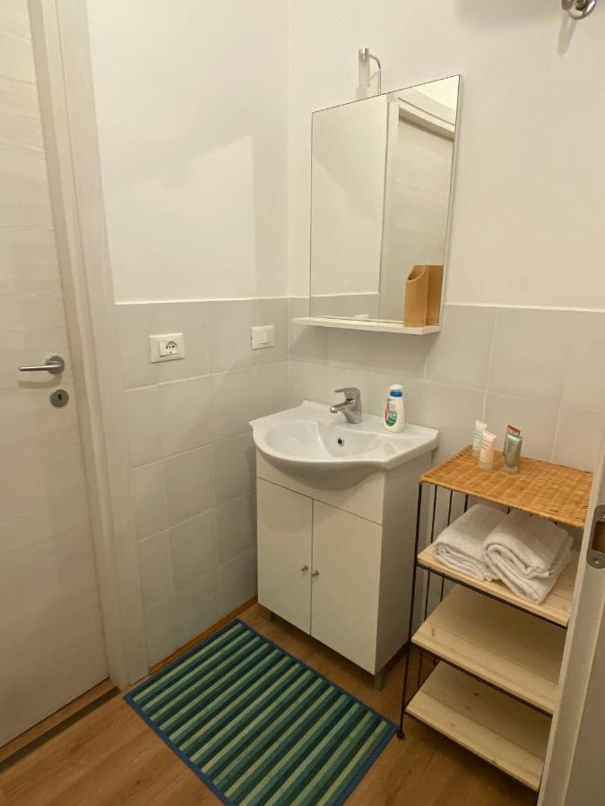 Ohana Bnb Genoa Bagian luar foto